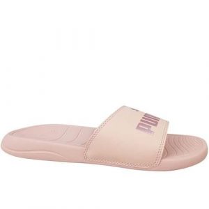 Klapki damskie Puma Popcat 20. Brązowe klapki Puma, bez wzorów, z materiału, bez obcasa. Za 211,25 zł.