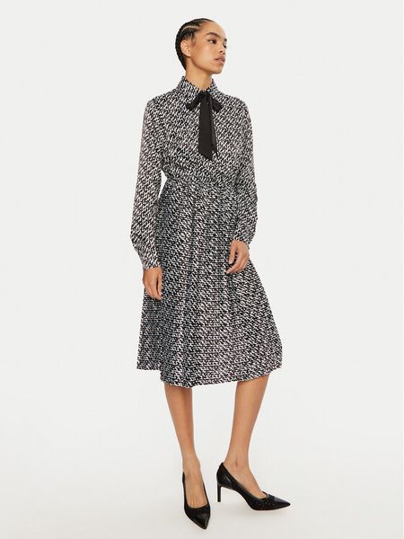 Fracomina Sukienka koszulowa FR24WD2005W470K1 Czarny Regular Fit. Czarne kombinezony Fracomina, s, bez wzorów, z syntetyku, bez kołnierzyka, bez ramiączek. Za 479,99 zł.