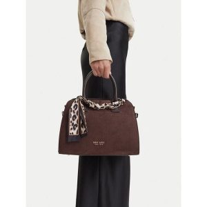Torebka Nine West. Brązowe kuferki Nine West, bez wzorów, bez dodatków. Za 279,99 zł.