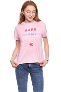 WRANGLER T SHIRT DAMSKI SUMMER TEE ROSE SHADOW W7366EVS8 112130998. Czerwone t-shirty Wrangler, xs, bez wzorów, bez kołnierzyka, bez ramiączek. W wyprzedaży za 39,99 zł.