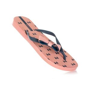 Klapki japonki damskie sportowe Ipanema. Czerwone klapki Ipanema, bez wzorów, bez obcasa. Za 35,00 zł.