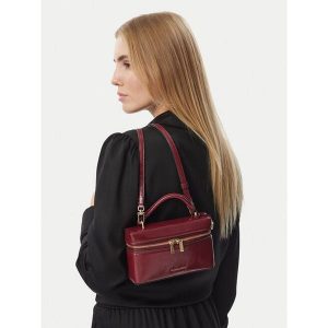 Torebka MICHAEL Michael Kors. Czerwone kuferki MICHAEL Michael Kors, bez wzorów, bez dodatków. Za 989,99 zł.