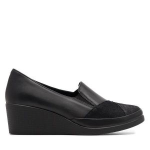 Półbuty Go Soft. Czarne czółenka Go Soft, bez wzorów, bez obcasa, na koturnie, bez zapięcia. Za 159,99 zł.