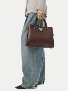 Nine West Torebka CEO-TRUE GRACE-LDA9866 Brązowy. Brązowe kuferki Nine West, bez wzorów, ze skóry, bez dodatków. Za 299,99 zł.