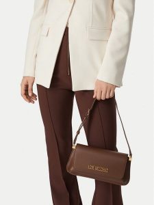 LOVE MOSCHINO Torebka JC4058PP1PLO0300 Brązowy. Brązowe torebki klasyczne LOVE MOSCHINO, bez wzorów, ze skóry, bez dodatków. Za 641,99 zł.