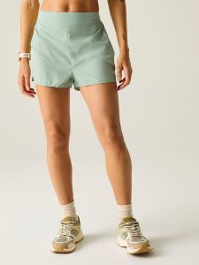 Dare 2b Szorty funkcyjne "Off Trail" w kolorze miętowym rozmiar: 40. Zielone spodenki sportowe Dare 2b, bez wzorów, outdoorowe. Za 91,99 zł.