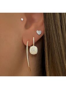 Les Petites Précieuses Srebrne kolczyki-wkrętki rozmiar: onesize. Szare kolczyki Les Petites Précieuses, z cyrkonią, srebrne. Za 43,99 zł.