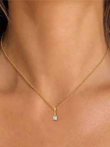 OR Carats Złota zawieszka z diamentem rozmiar: onesize. Żółte zawieszki OR Carats, z diamentem, metalowe. Za 304,99 zł.