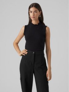 Vero Moda Bluzka Gold 10297855 Czarny Slim Fit. Czarne bluzki Vero Moda, m, bez wzorów, z wiskozy, bez kołnierzyka, bez ramiączek. Za 59,99 zł.