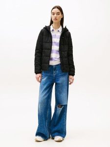 TOMMY JEANS Kurtka pikowana w kolorze czarnym rozmiar: XL. Czarne kurtki Tommy Jeans, xl, bez wzorów, z jeansu, bez kaptura. Za 421,67 zł.