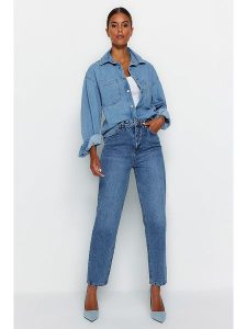 Trendyol Dżinsy - Tapered fit - w kolorze niebieskim rozmiar: 32. Niebieskie jeansy Trendyol, bez wzorów, z podwyższonym stanem. Za 52,79 zł.