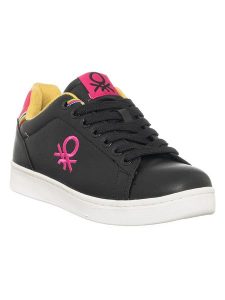 Benetton Sneakersy w kolorze czarno-różowym rozmiar: 35. Czarne trampki Benetton, bez wzorów, bez zapięcia. Za 193,45 zł.