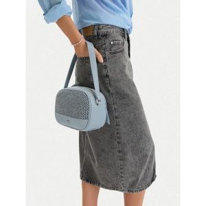 Torebka Roxy. Niebieskie torebki klasyczne Roxy, bez wzorów, bez dodatków. Za 139,99 zł.