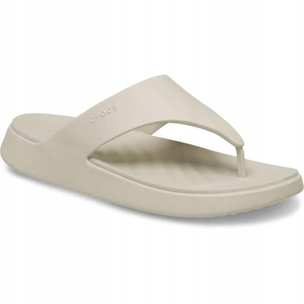 Japonki Dla Dorosłych Crocs Getaway Triangle Flip. Brązowe klapki Crocs, bez wzorów, z materiału, bez obcasa. Za 199,99 zł.