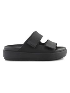 Crocs Klapki "Brooklyn Luxe" w kolorze czarnym rozmiar: 37/38. Czarne klapki Crocs, bez wzorów, z otwartym noskiem, bez obcasa. Za 228,38 zł.