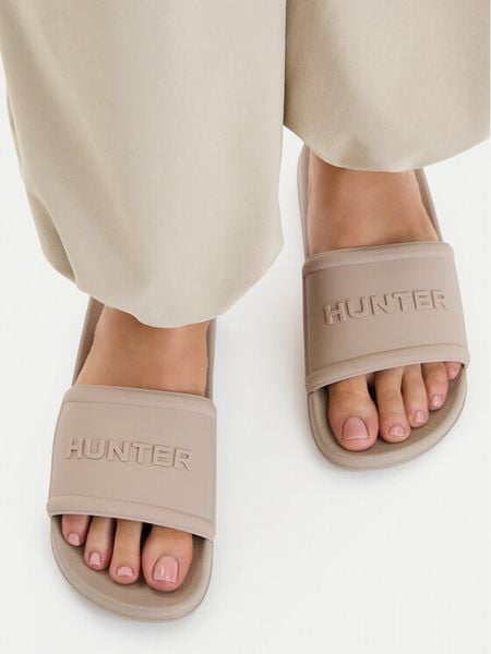 Hunter Klapki CEO-3C048 Beżowy. Brązowe klapki Hunter, bez wzorów, z syntetyku, bez obcasa. Za 119,99 zł.