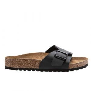 Klapki Damskie Birkenstock Catalina. Czarne klapki Birkenstock, bez wzorów, z materiału, bez obcasa. Za 378,05 zł.
