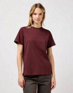 WRANGLER DAMSKA KOSZULKA REGULAR TEE DAHLIA 112356625 W7N4018506. Bluzki Wrangler, xs, bez wzorów, bez kołnierzyka, bez ramiączek. Za 69,99 zł.