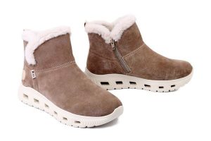RIEKER TEX M6050-64 beige, botki damskie. Brązowe botki Rieker, bez wzorów, bez obcasa, bez zapięcia. Za 389,90 zł.