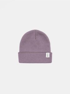 Czapka beanie - fioletowy. Fioletowe czapki Sinsay, bez wzorów. Za 9,99 zł.