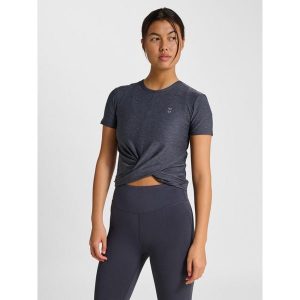 Koszulka damska Hummel Yoga Wrap. Brązowe bluzki Hummel, bez wzorów, sportowe, bez kołnierzyka, bez ramiączek. Za 170,00 zł.