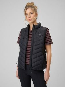 4F Bezrękawnik z wypełnieniem syntetycznym damski - czarny L. Czarne kamizelki 4f, l, bez wzorów, z materiału, bez kołnierzyka, bez ramiączek, bez kaptura. Za 199,99 zł.