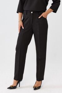 Eleganckie klasyczne czarne spodnie Eleonora PLUS SIZE XXL OVERSIZE JESIEŃ. Czarne spódnice Moda Size Plus Iwanek, do pracy, na jesień, plus size, bez wzorów, z elastanu, biznesowe, plus size, mini. Za 219,90 zł.