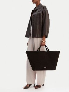 GINO ROSSI Torebka EO-LA224-19153A Brązowy. Brązowe shopper bag Gino Rossi, bez wzorów, ze skóry, bez dodatków. Za 659,99 zł.