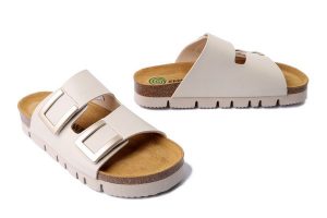 DR. BRINKMANN 700707-81 offwhite, klapki damskie. Brązowe klapki Dr. Brinkmann, bez wzorów, bez obcasa. Za 227,92 zł.