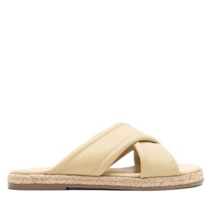 Espadryle Lasocki. Żółte espadryle Lasocki, bez wzorów, bez obcasa. Za 179,99 zł.