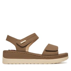 Sandały Go Soft. Brązowe sandały Go Soft, bez wzorów, bez obcasa, na koturnie, bez zapięcia. Za 109,99 zł.