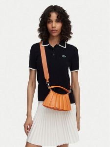Lacoste Torebka NU5219DP Kremowy. Białe torebki klasyczne Lacoste, bez wzorów, ze skóry, bez dodatków. Za 657,99 zł.