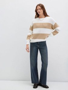 MAVI Sweter w kolorze biało-karmelowym rozmiar: M. Białe swetry oversize Mavi, m, bez wzorów, z bawełny, bez ramiączek. Za 94,95 zł.