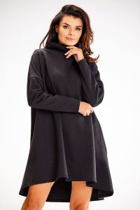 Trapezowa Sukienka Dresowa ze Stójką - Czarna. Czarne sukienki Awama, l, bez wzorów, z bawełny, bez kołnierzyka, bez ramiączek, trapezowe. Za 222,90 zł.
