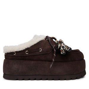 Śniegowce Steve Madden. Brązowe buty zimowe Steve Madden, bez obcasa, bez zapięcia. Za 729,99 zł.