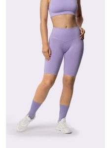 Spaio Szorty sportowe "Adapt Biker" w kolorze fioletowym rozmiar: XS. Różowe spodenki sportowe Spaio, xs, bez wzorów, z materiału, outdoorowe. Za 130,99 zł.