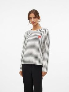 Vero Moda Koszulka w kolorze biało-czarnym rozmiar: L. Białe bluzki Vero Moda, l, bez wzorów, z bawełny, bez kołnierzyka, bez ramiączek. Za 39,49 zł.