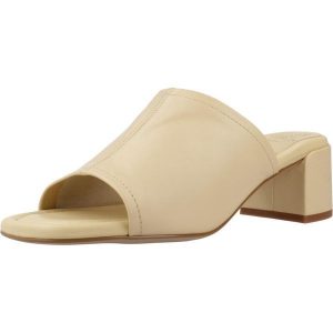 Buty UNISA KEFIR NTO Żółty. Żółte buty trekkingowe Unisa, ze skóry, bez zapięcia. Za 458,99 zł.