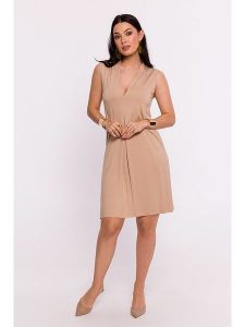 Be Wear Sukienka w kolorze beżowym rozmiar: XL. Brązowe sukienki Be Wear, xl, bez wzorów, bez kołnierzyka, bez ramiączek, mini. Za 122,96 zł.