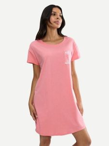 Triumph Koszula nocna 10225066 Różowy Regular Fit. Czerwone koszule nocne Triumph, bez wzorów, z bawełny, bez ramiączek. Za 89,99 zł.