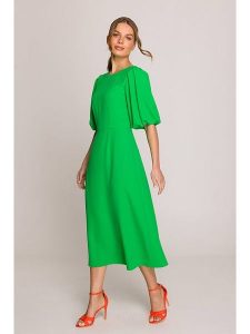 Stylove Sukienka w kolorze zielonym rozmiar: XL. Zielone sukienki Stylove, xl, bez wzorów, bez kołnierzyka, bez ramiączek, maxi. Za 254,74 zł.