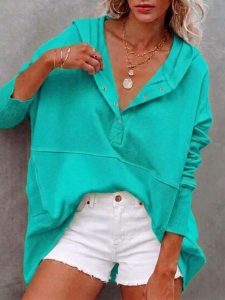 Milan Kiss Bluza w kolorze turkusowym rozmiar: M. Niebieskie bluzy Milan Kiss, m, bez wzorów, z kapturem. Za 202,03 zł.