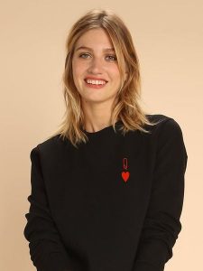 WOOOP Bluza "Queen" w kolorze czarnym rozmiar: M. Czarne bluzy Wooop, m, bez wzorów, bez kaptura. Za 122,96 zł.