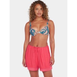 Szorty damskie O'Neill Essentials Embroidery. Czerwone szorty O'Neill, bez wzorów. Za 239,00 zł.