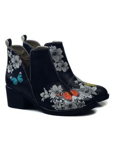 Goby Botki w kolorze czarnym ze wzorem rozmiar: 36. Czarne botki Goby, bez wzorów, z materiału, bez obcasa, bez zapięcia. Za 347,99 zł.