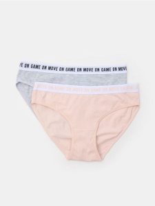 Bawełniane majtki figi 2 pack - kremowy. Białe figi Sinsay, bez wzorów, z bawełny. Za 12,99 zł.