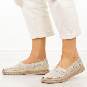 Złote skórzane półbuty damskie Filippo Dp7660/26. Żółte półbuty Filippo, na lato, bez wzorów, z jeansu, z okrągłym noskiem, bez obcasa, na płaskiej podeszwie, bez zapięcia. Za 219,00 zł.