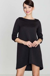Czarna Asymetryczna Sukienka Pikowana. Czarne sukienki Katrus, l, bez wzorów, z elastanu, z asymetrycznym kołnierzem, bez ramiączek, asymetryczne. Za 249,00 zł.