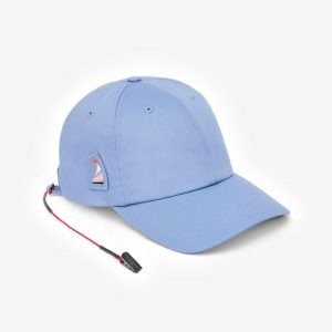 Czapka z daszkiem żeglarska Decathlon 100. Niebieskie czapki DECATHLON, bez wzorów, z bawełny, sportowe. Za 39,99 zł.