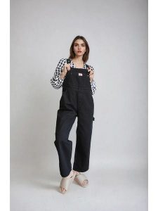 Monki Ogrodniczki w kolorze czarnym rozmiar: XL. Czarne kombinezony Monki, xl, bez wzorów, z bawełny, bez kołnierzyka, bez ramiączek. Za 86,99 zł.